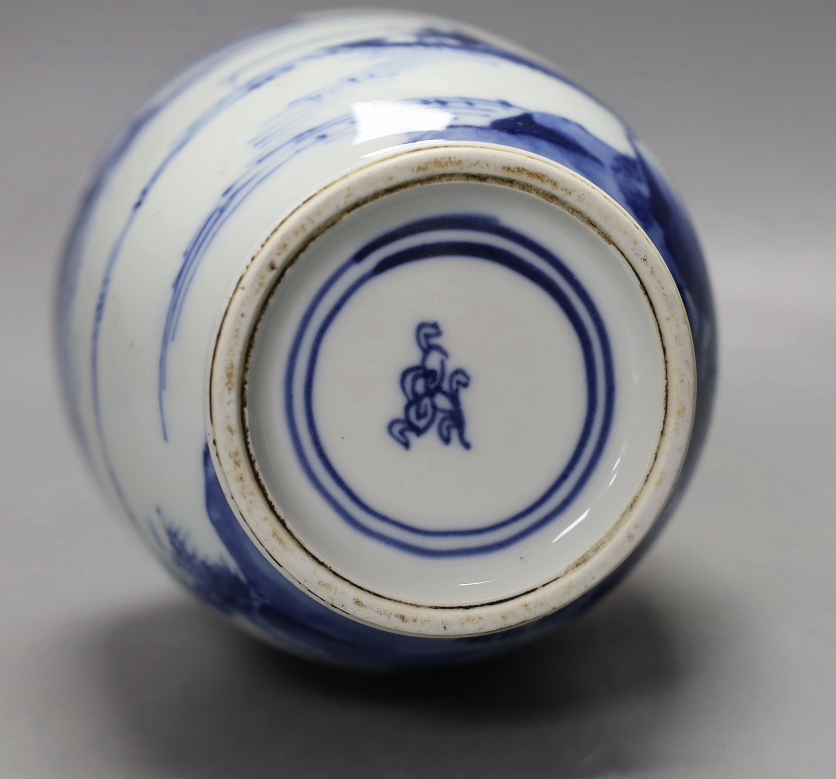 A Chinese blue and white ‘landscape’ vase, 20cm